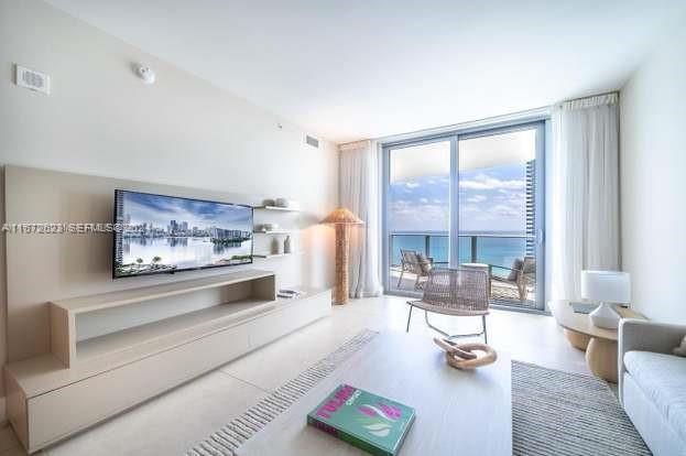 4111 S Ocean Dr # 3007