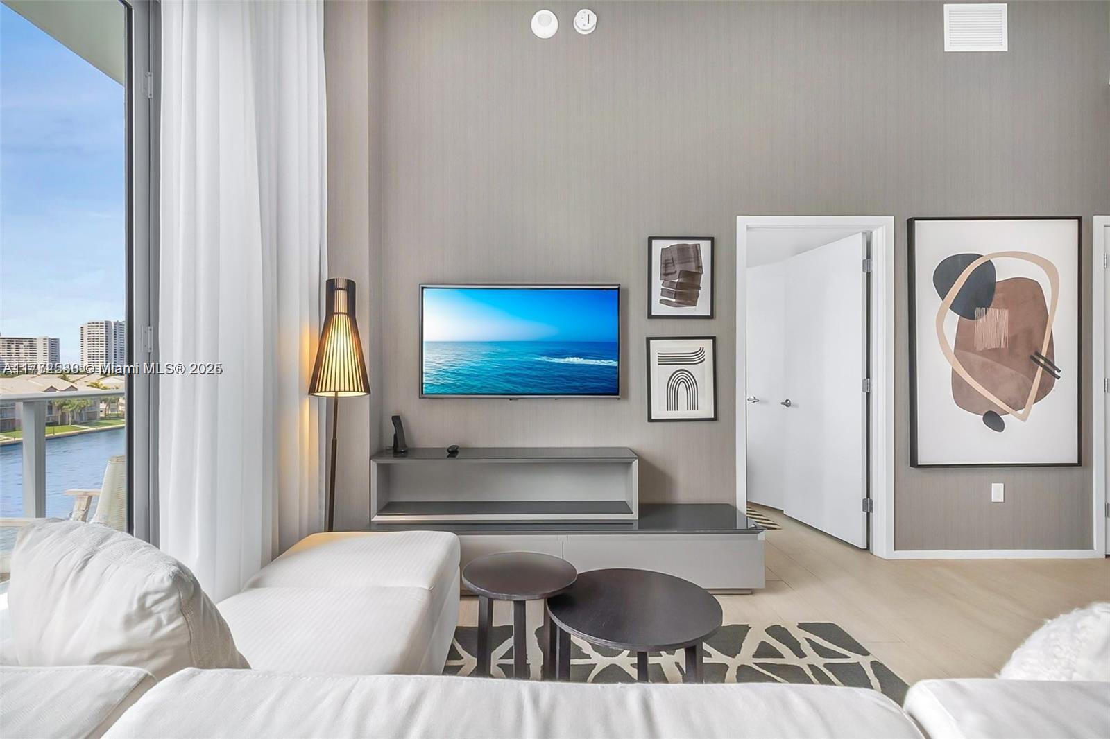 4010 S Ocean Dr # R406