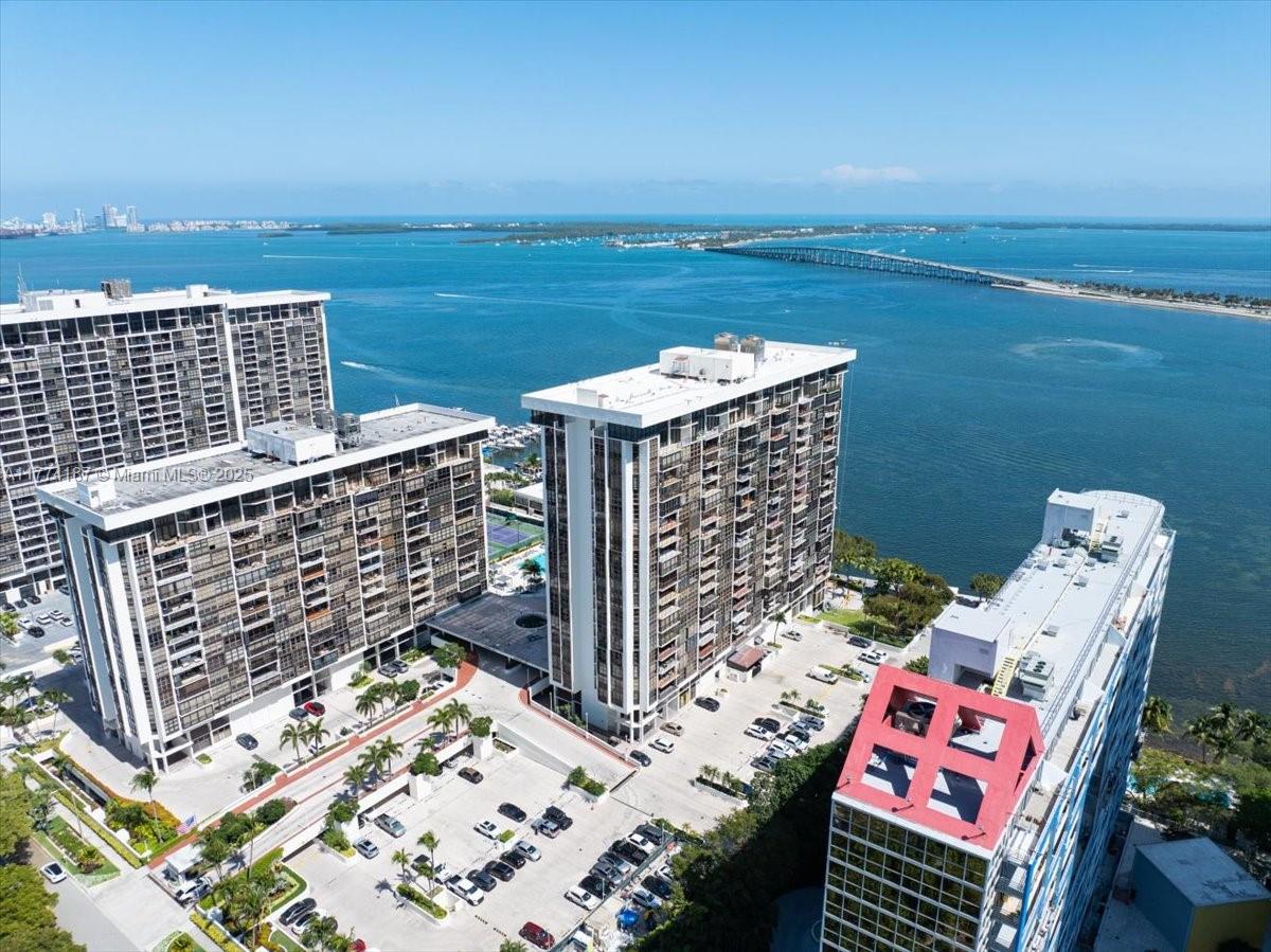 1925 Brickell Ave # D610