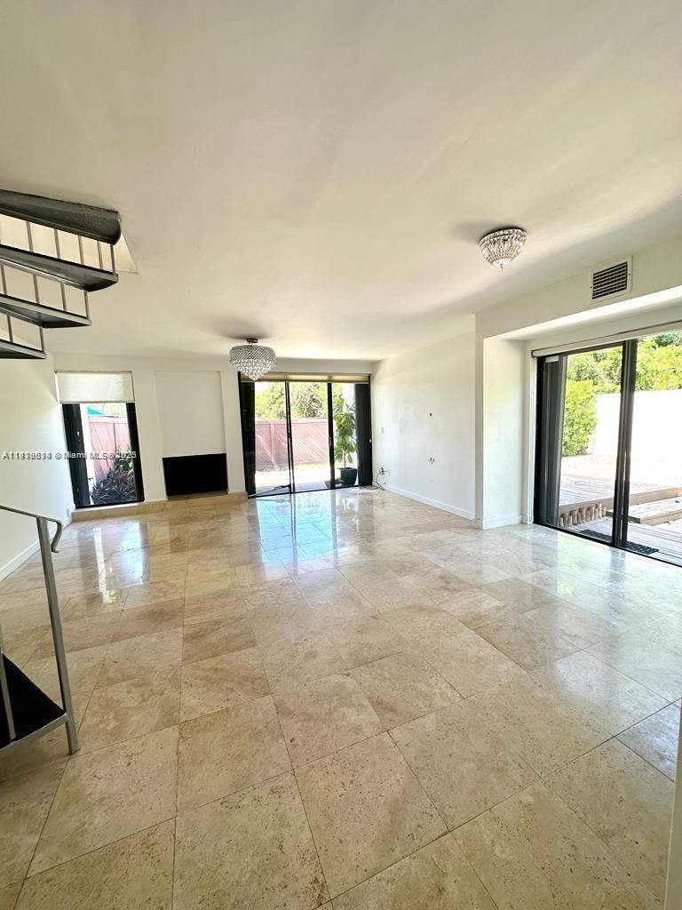 2180 Brickell Ave # 1