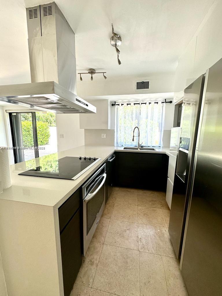2180 Brickell Ave # 1