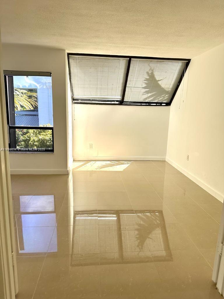 2180 Brickell Ave # 1