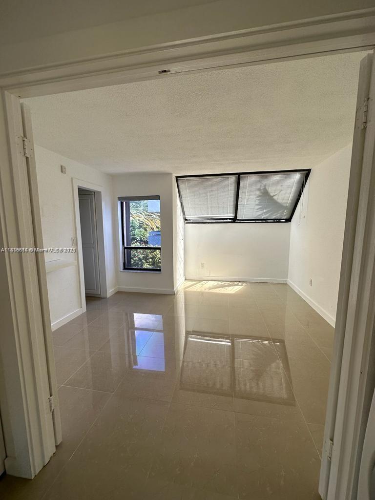 2180 Brickell Ave # 1