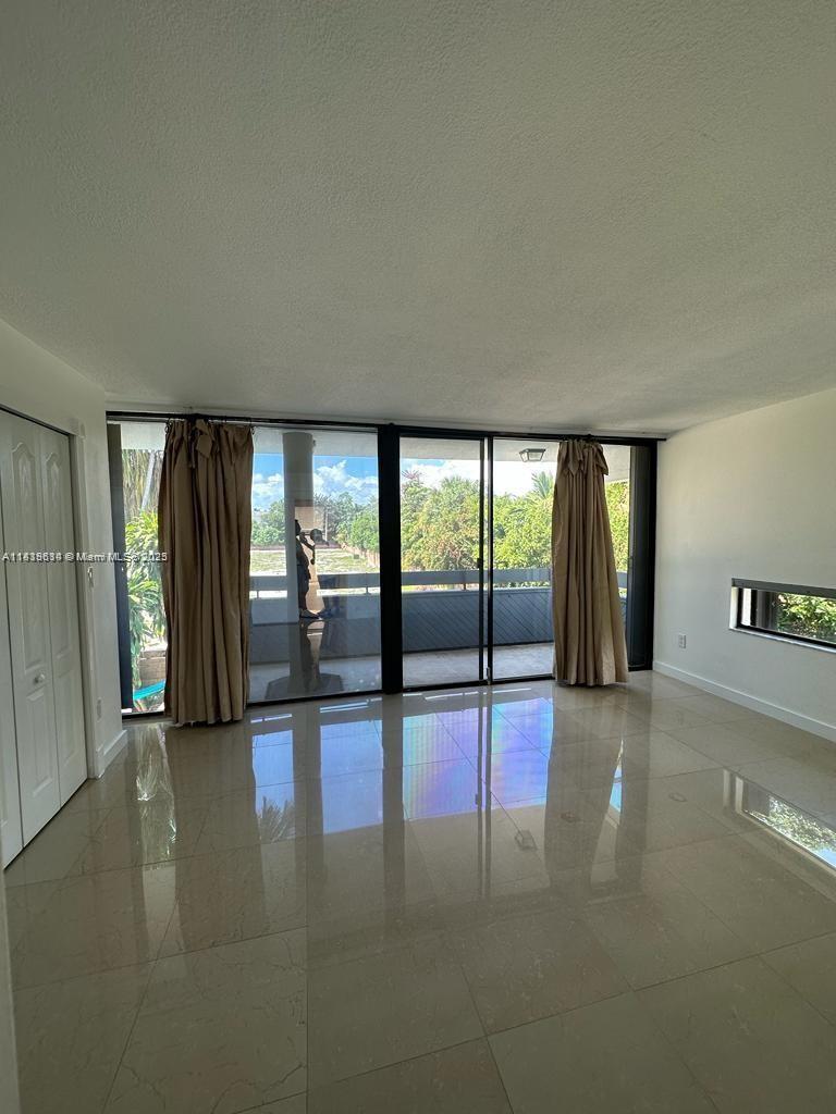 2180 Brickell Ave # 1