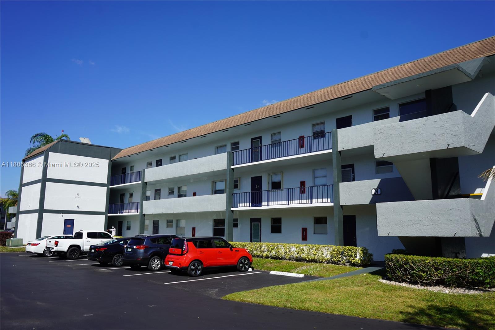 8330 Sands Point Blvd # N307