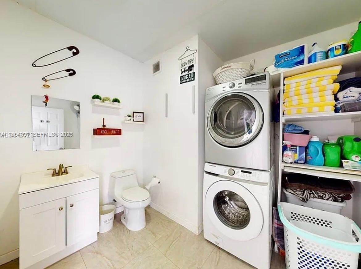 1220 NW 37th Ave # 0