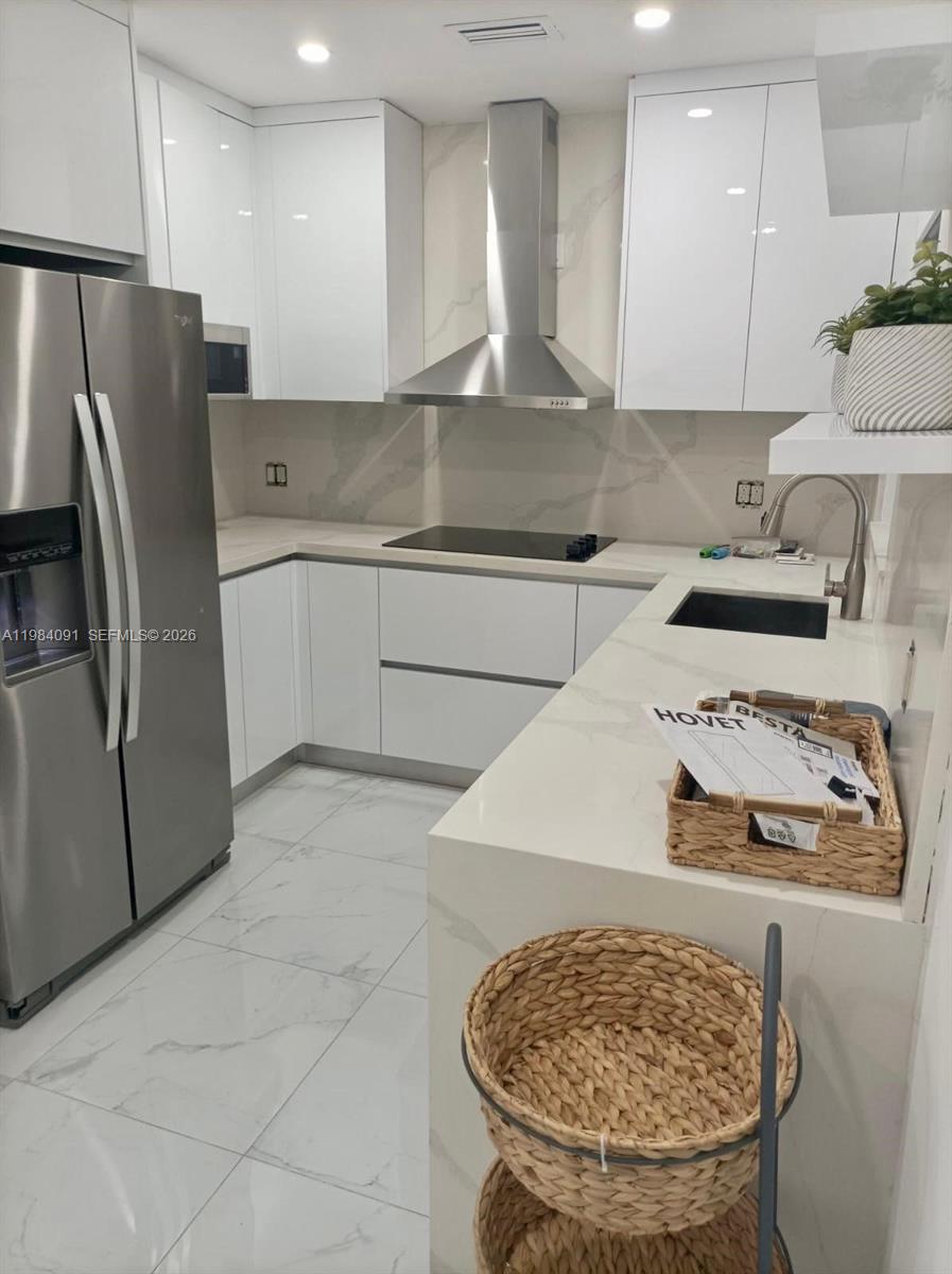 1220 NW 37th Ave # 0