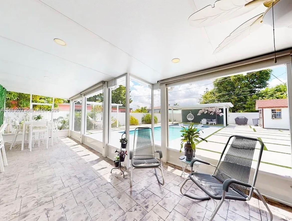 1220 NW 37th Ave # 0