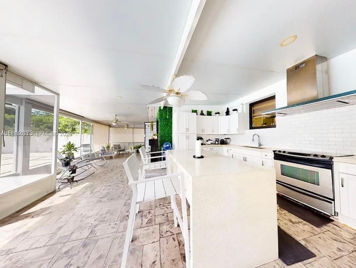 1220 NW 37th Ave # 0