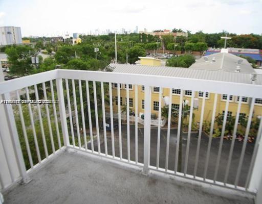 2740 SW 28th Ter # 503