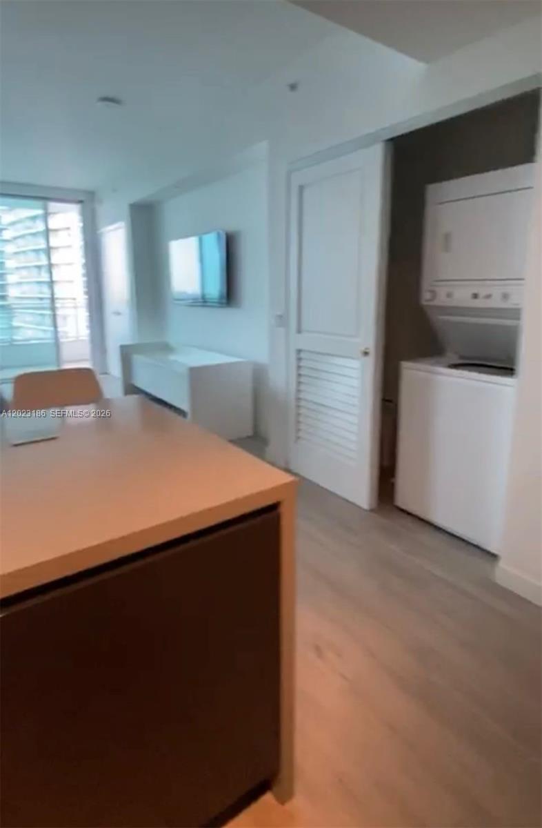 1080 Brickell Ave # 2405