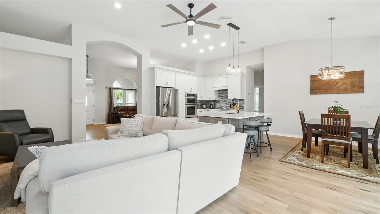 6125 SAVOY CIR