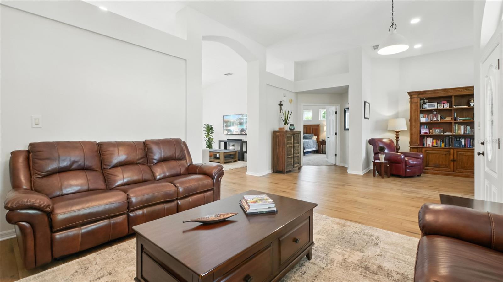 6125 SAVOY CIR