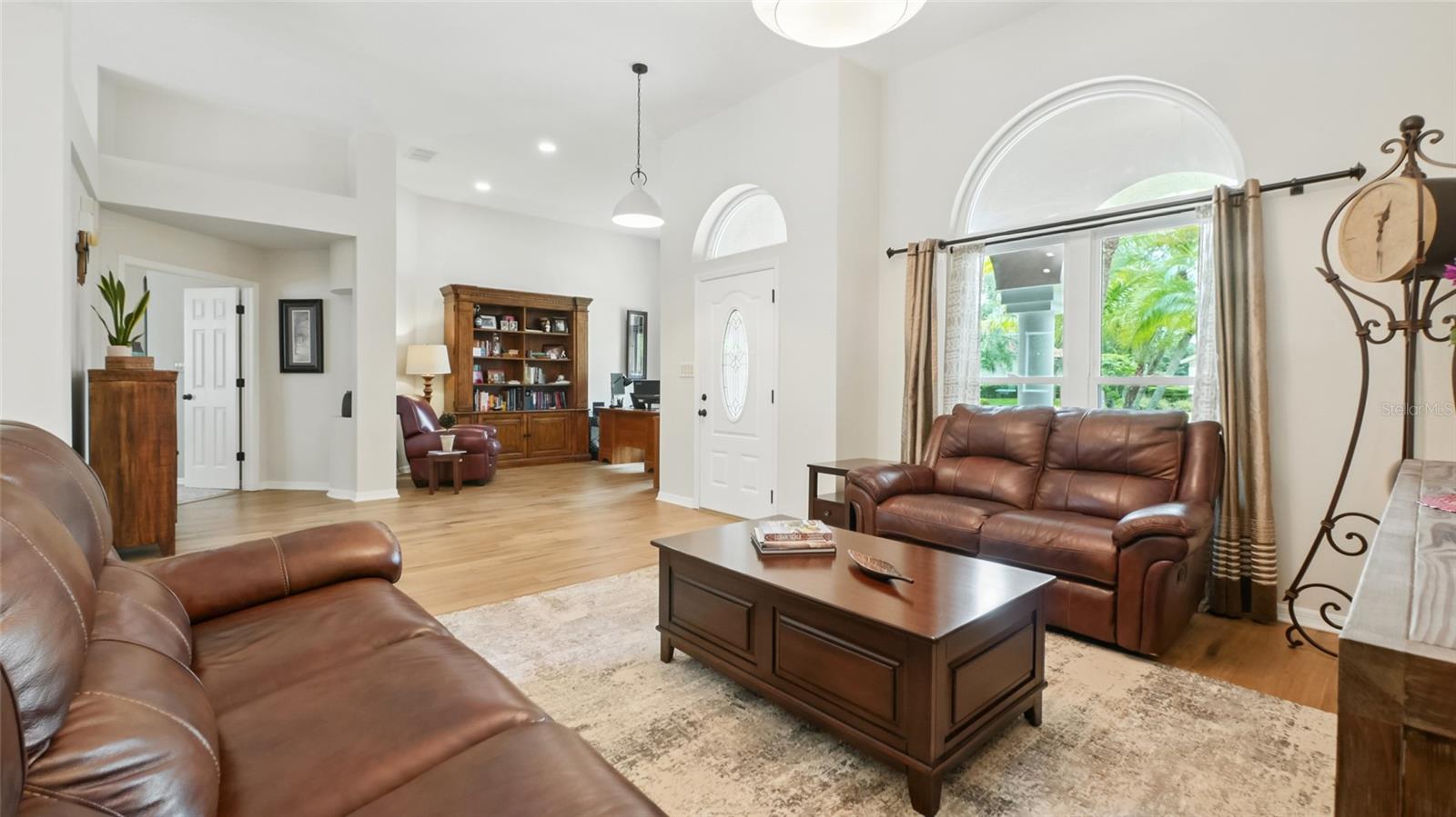 6125 SAVOY CIR