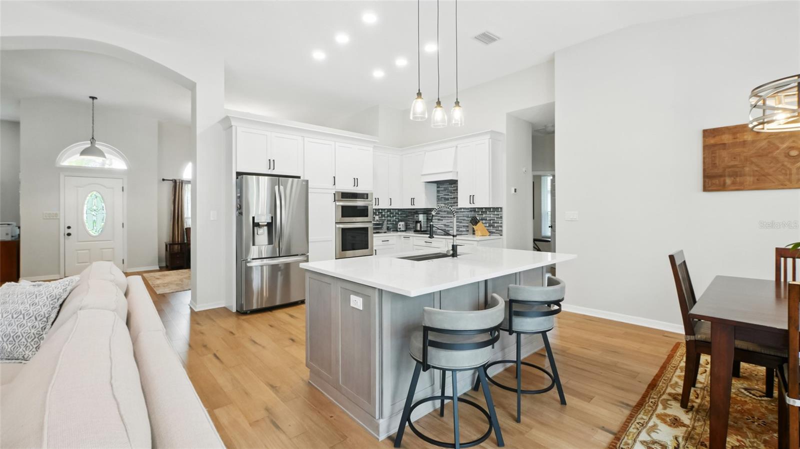 6125 SAVOY CIR