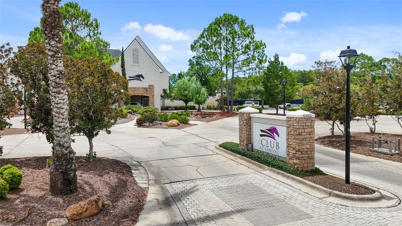 6125 SAVOY CIR