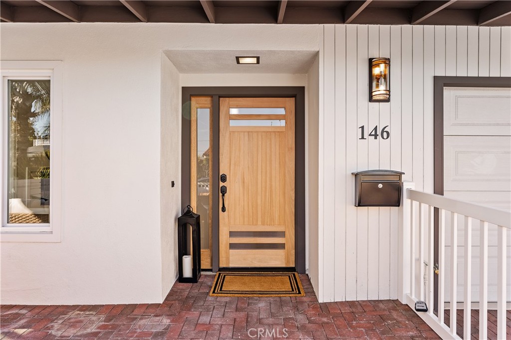 146 W Avenida Ramona