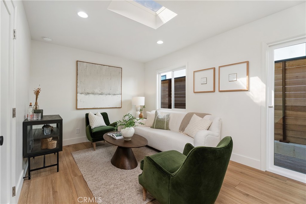 146 W Avenida Ramona