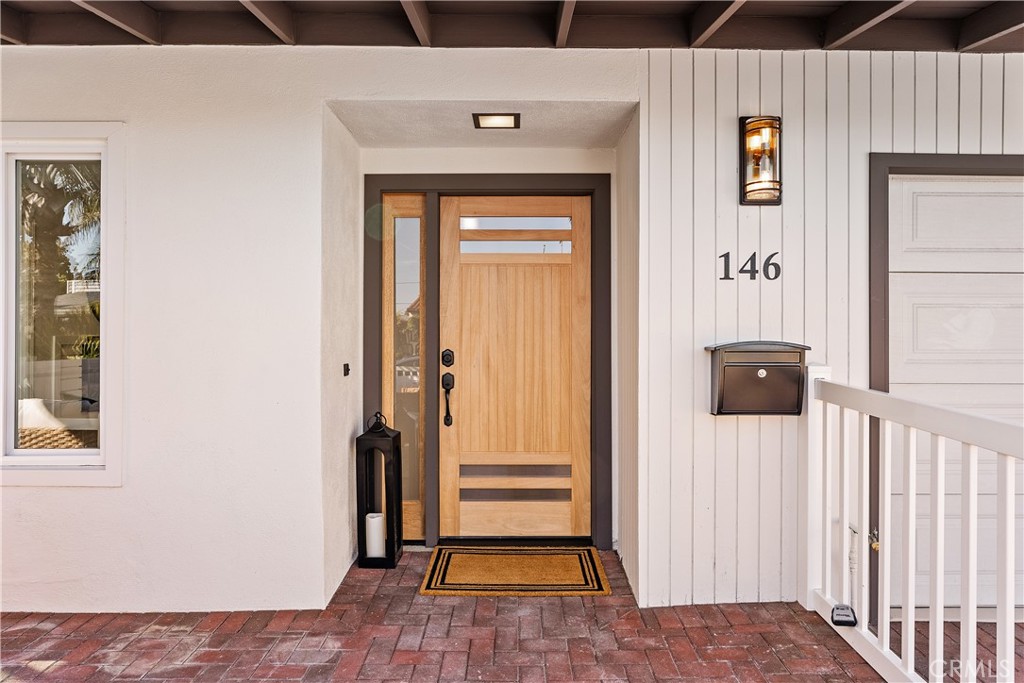 146 W Avenida Ramona