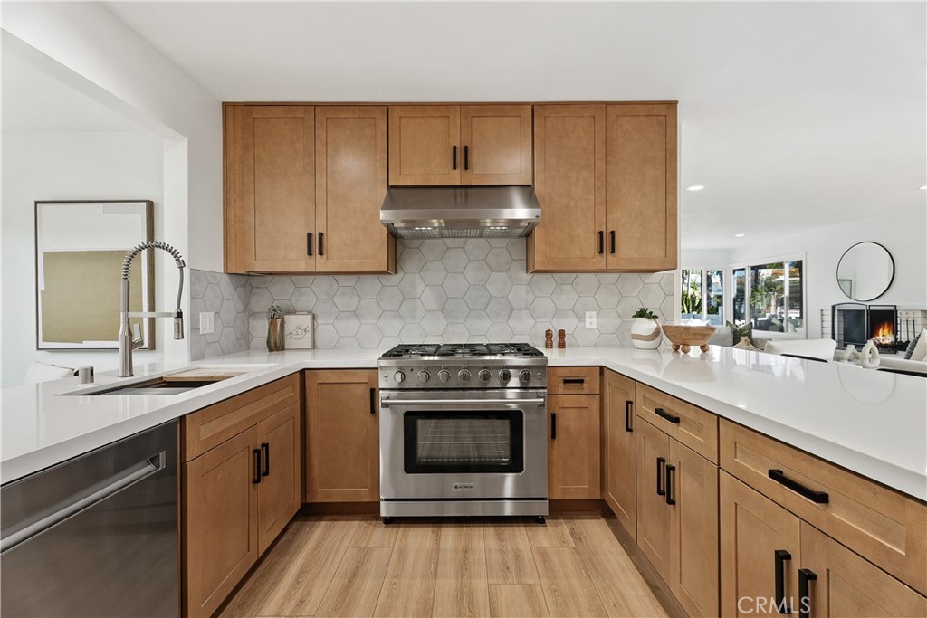 146 W Avenida Ramona