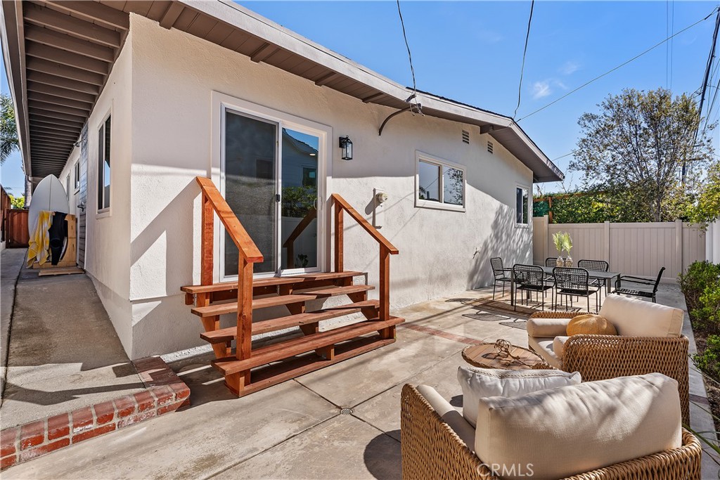 146 W Avenida Ramona