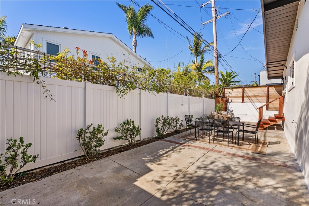 146 W Avenida Ramona