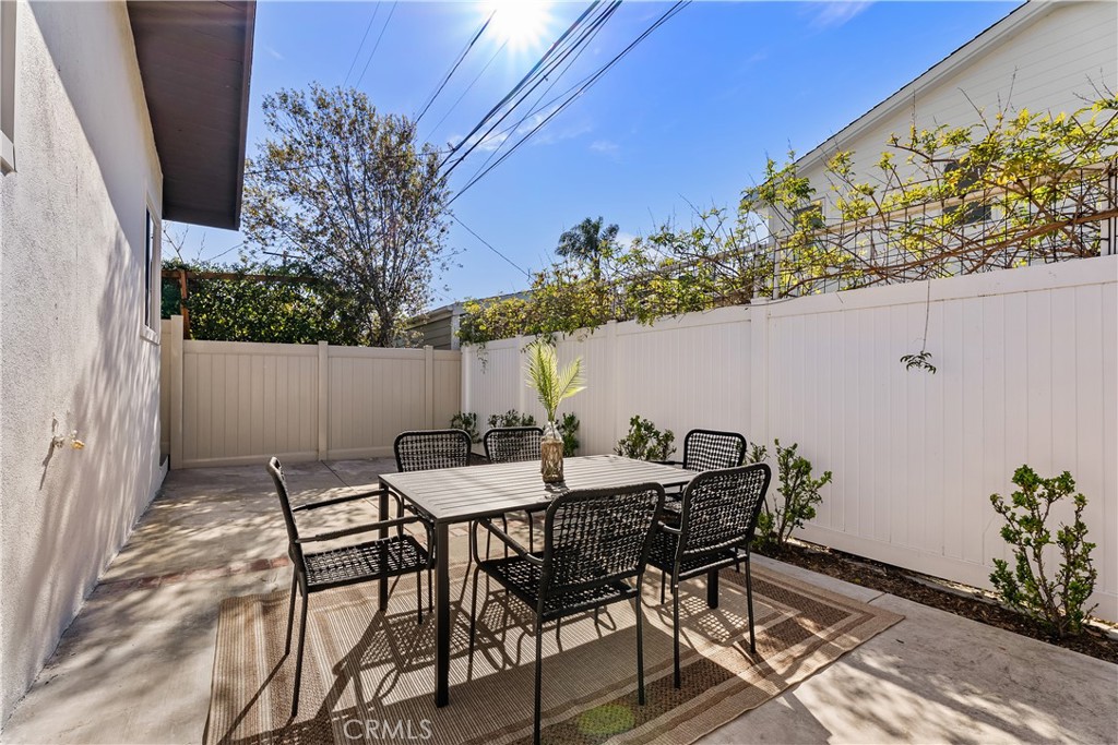 146 W Avenida Ramona