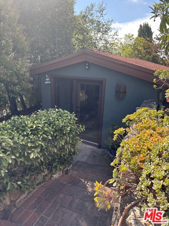 2033 Corral Canyon Rd