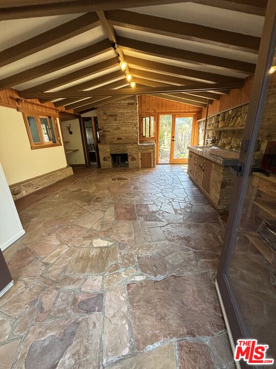 2033 Corral Canyon Rd