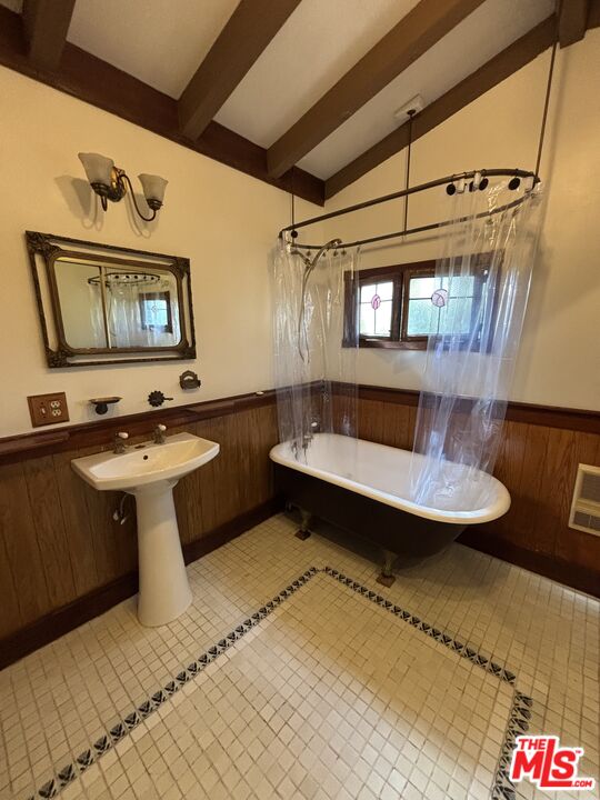 2033 Corral Canyon Rd