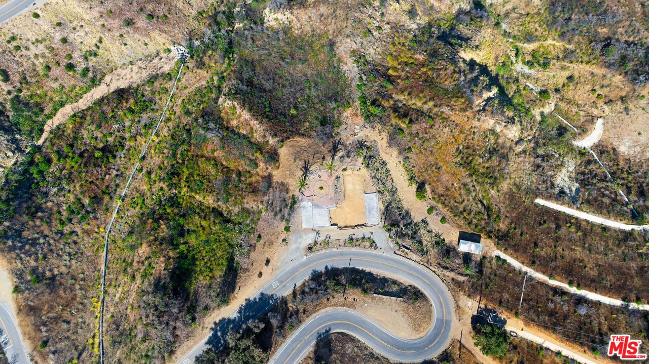 2700 Hume Rd