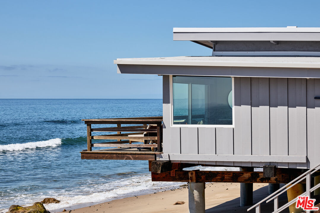 24246 Malibu Rd