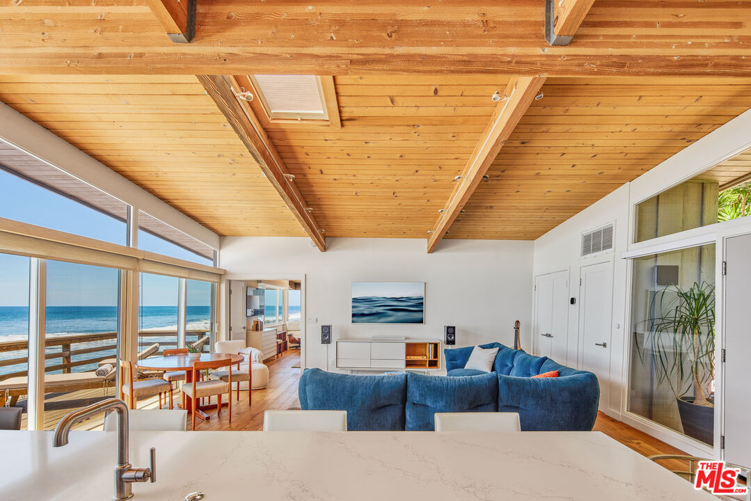 24246 Malibu Rd