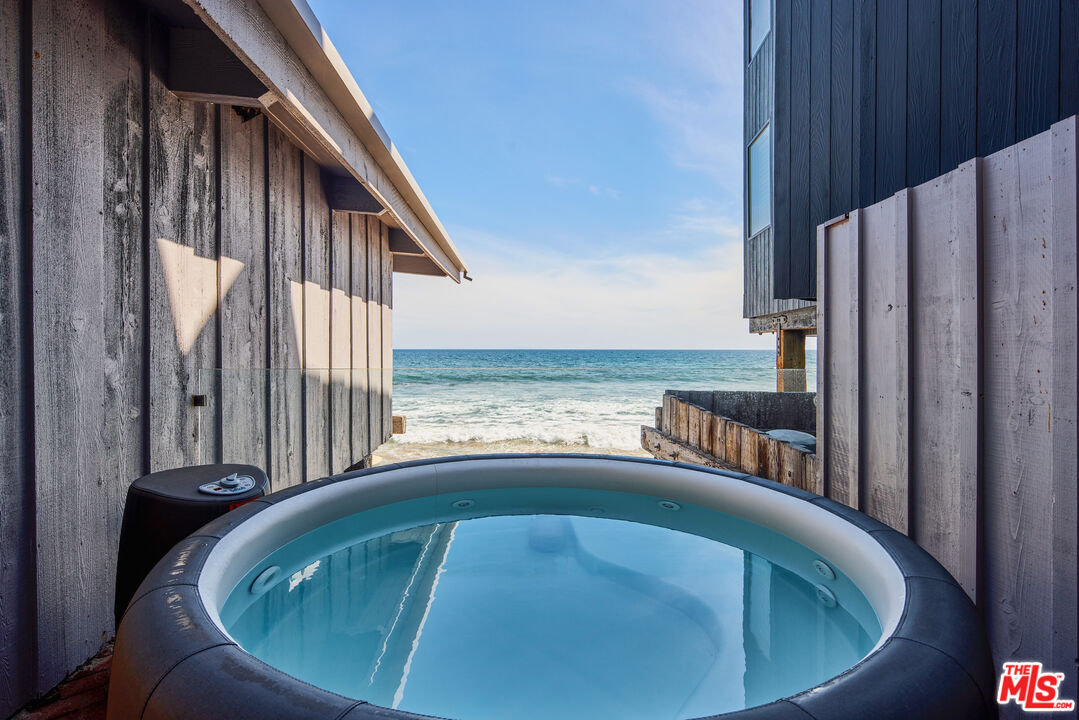 24246 Malibu Rd