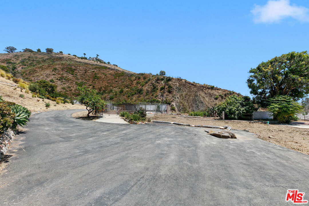 3821 Carbon Canyon Rd