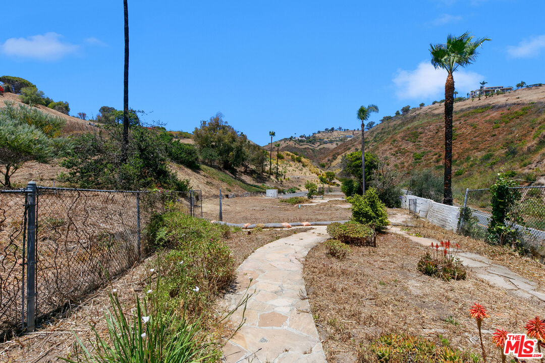 3821 Carbon Canyon Rd
