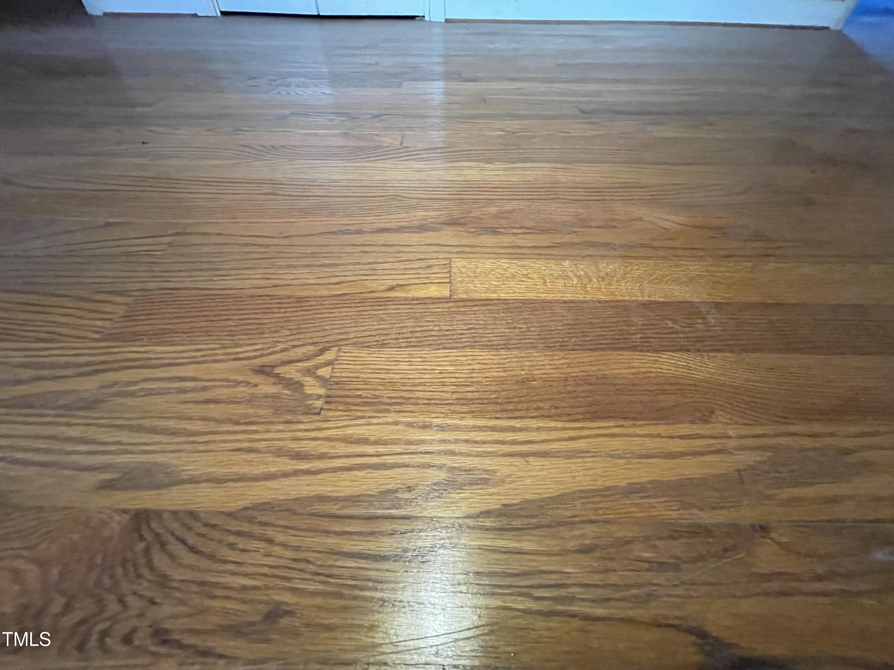 106 N Lakeside Drive