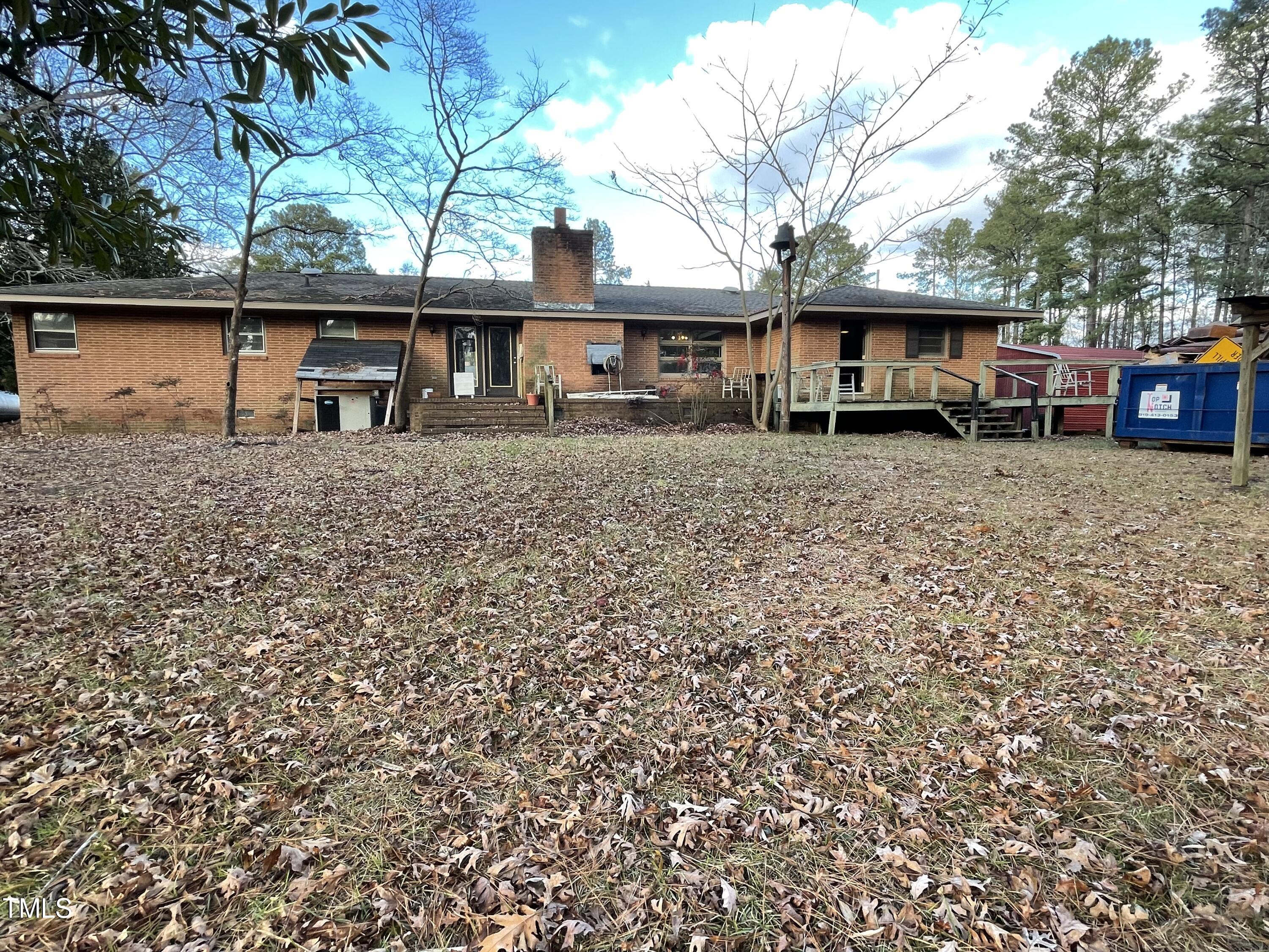 106 N Lakeside Drive