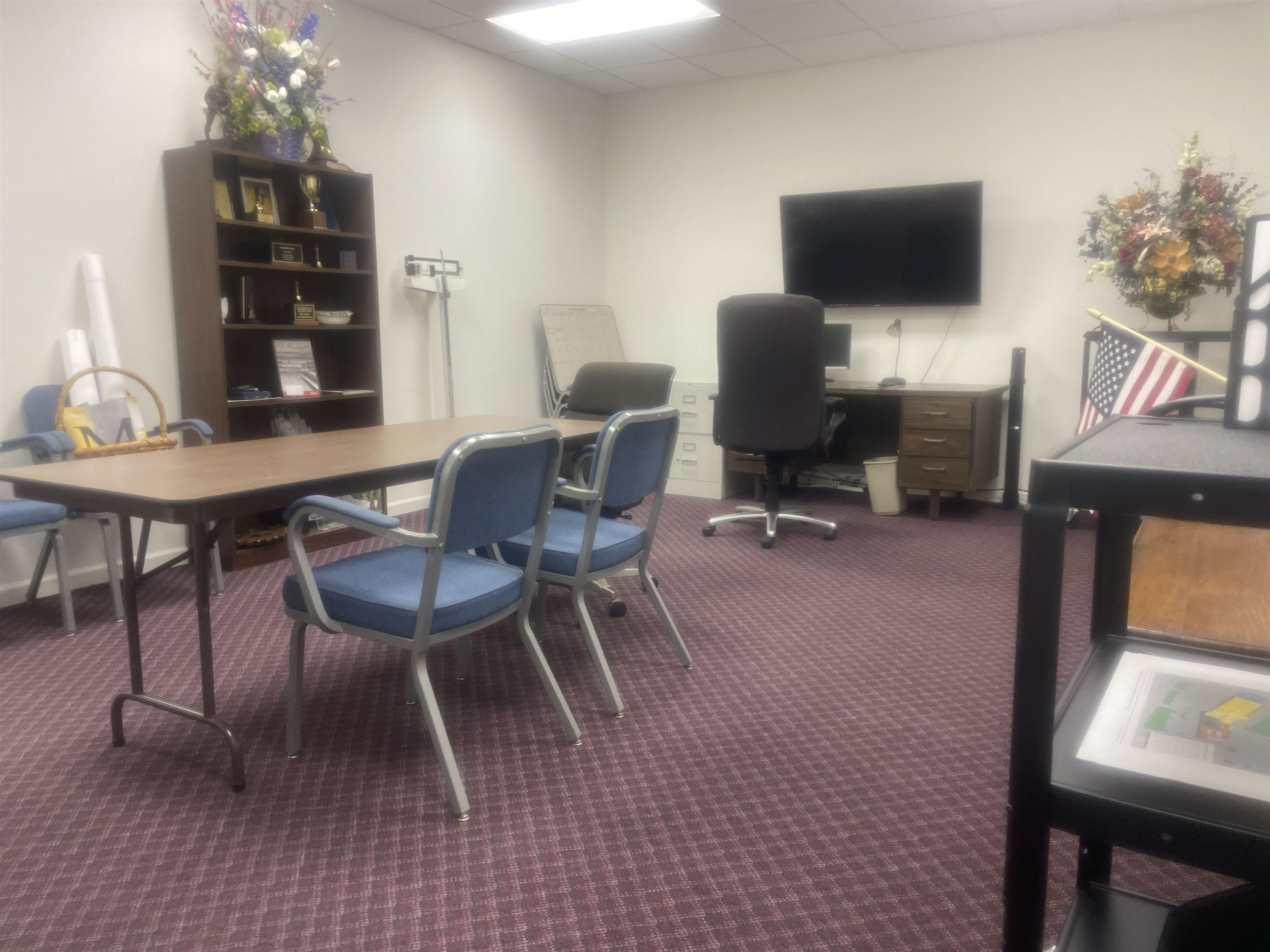 831, 83837 S Brightleaf Boulevard