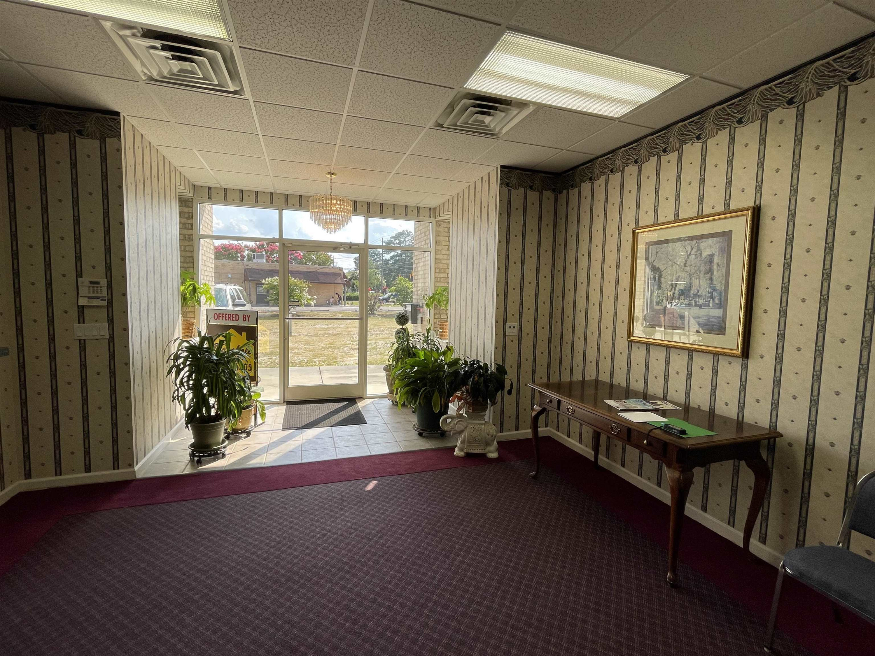 831, 83837 S Brightleaf Boulevard