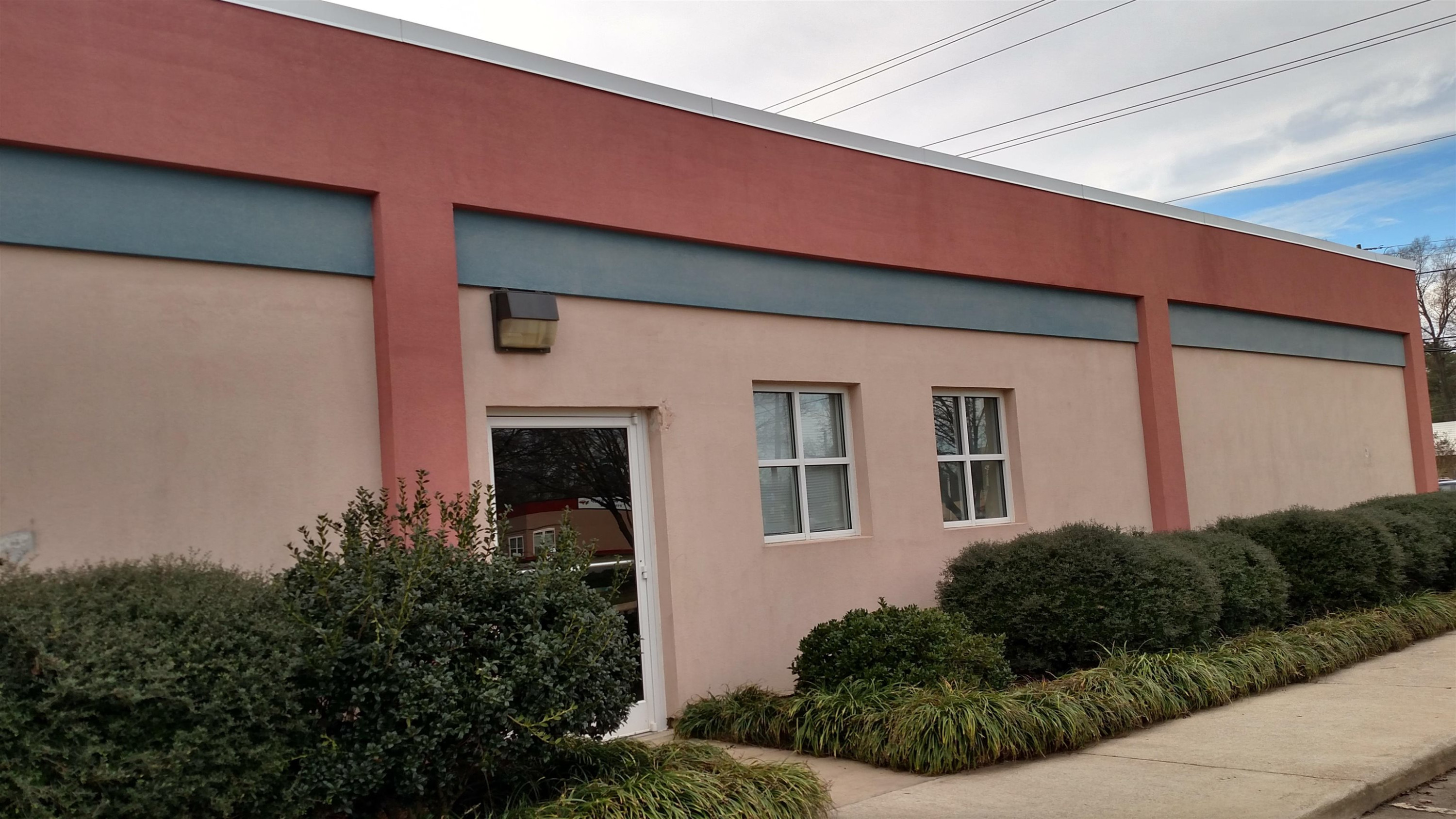 831, 83837 S Brightleaf Boulevard