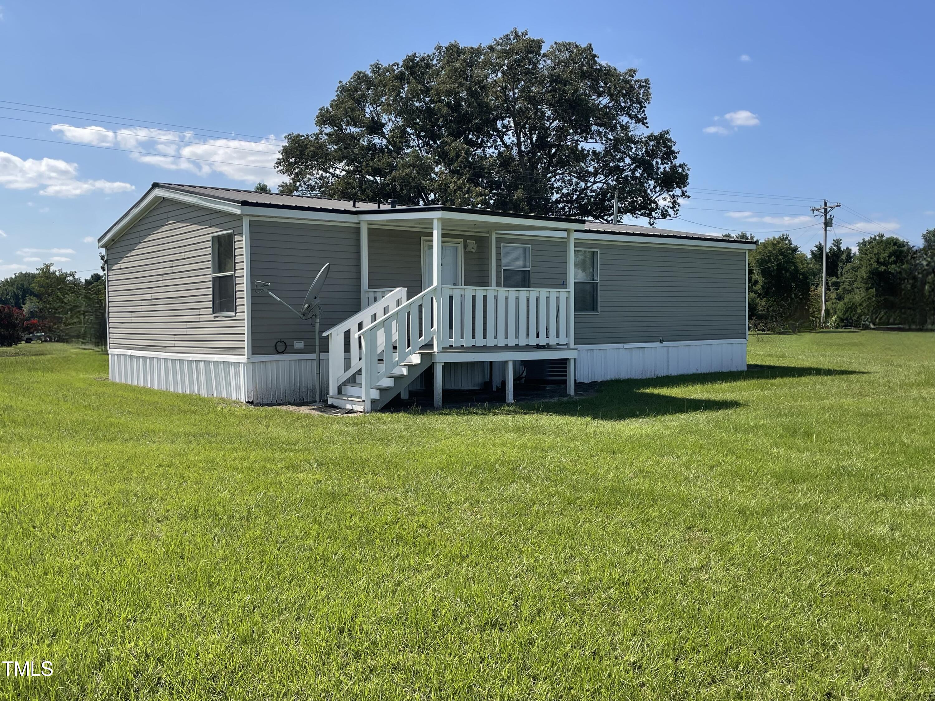 2290 Lake Artesia Road