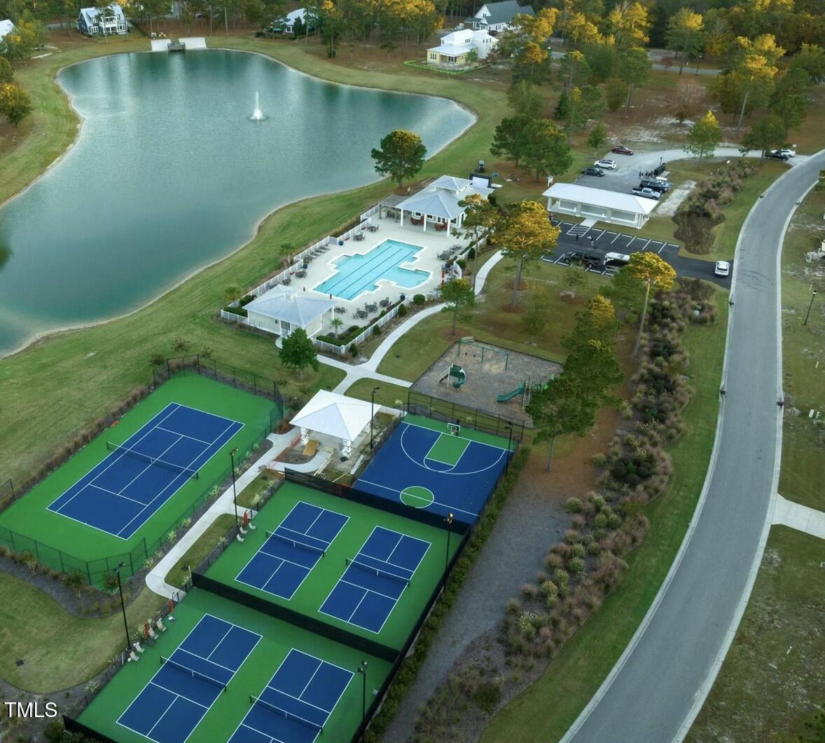 3720 Friendly Orange Court NE