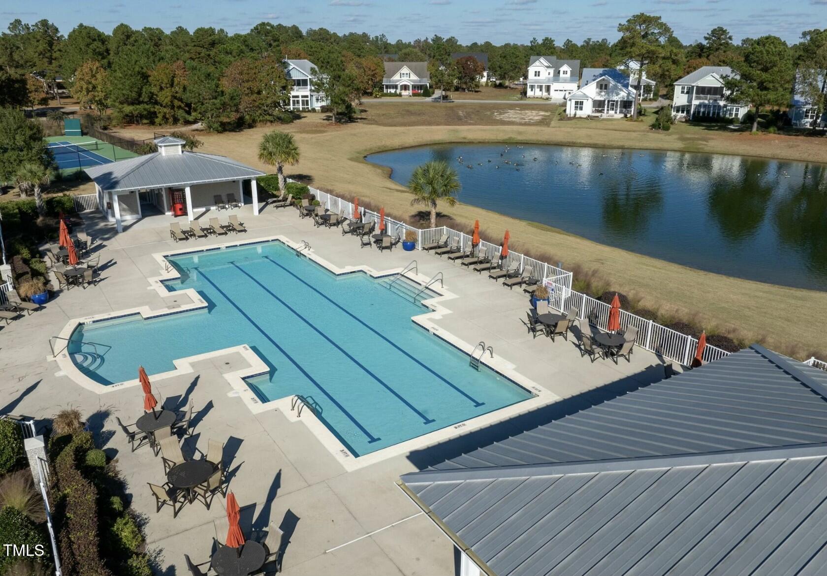 9402 Fallen Pear Lane NE