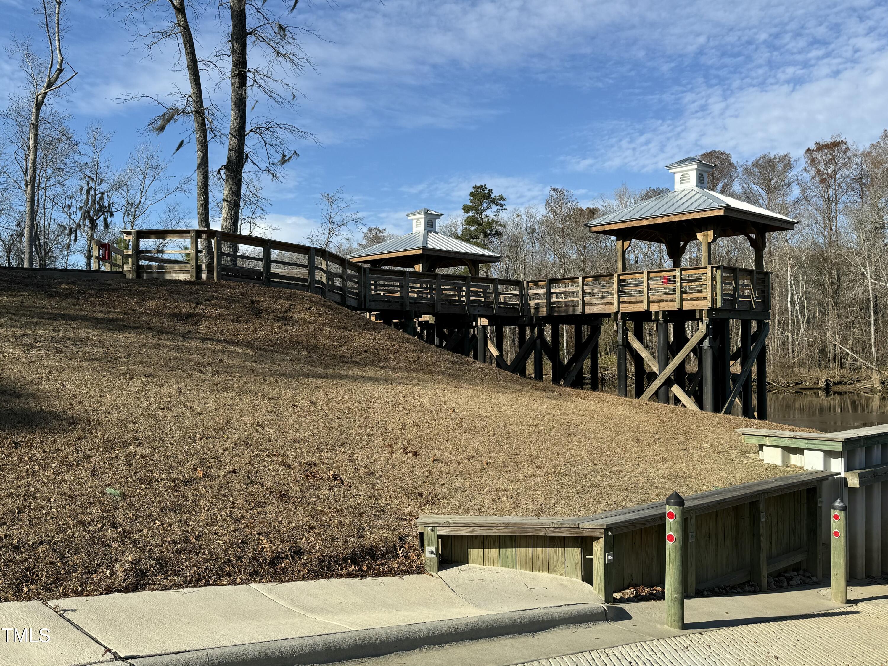 9402 Fallen Pear Lane NE