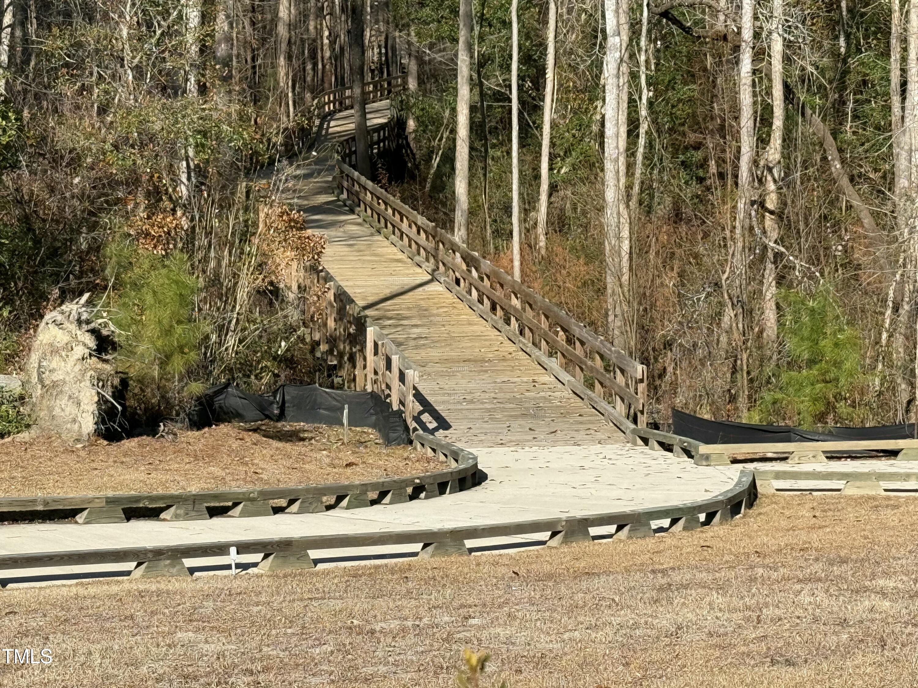 9402 Fallen Pear Lane NE