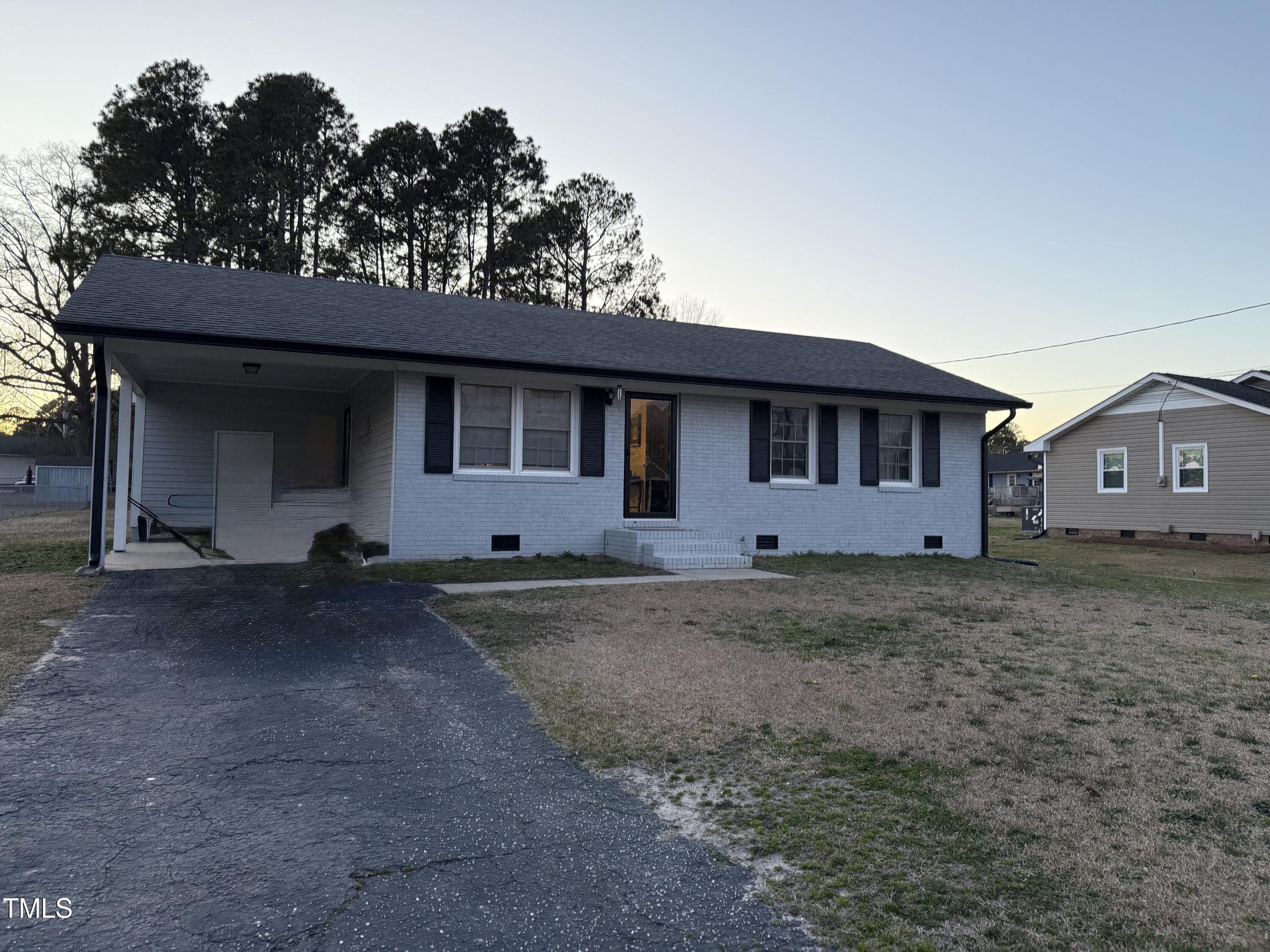 109 Pine Street