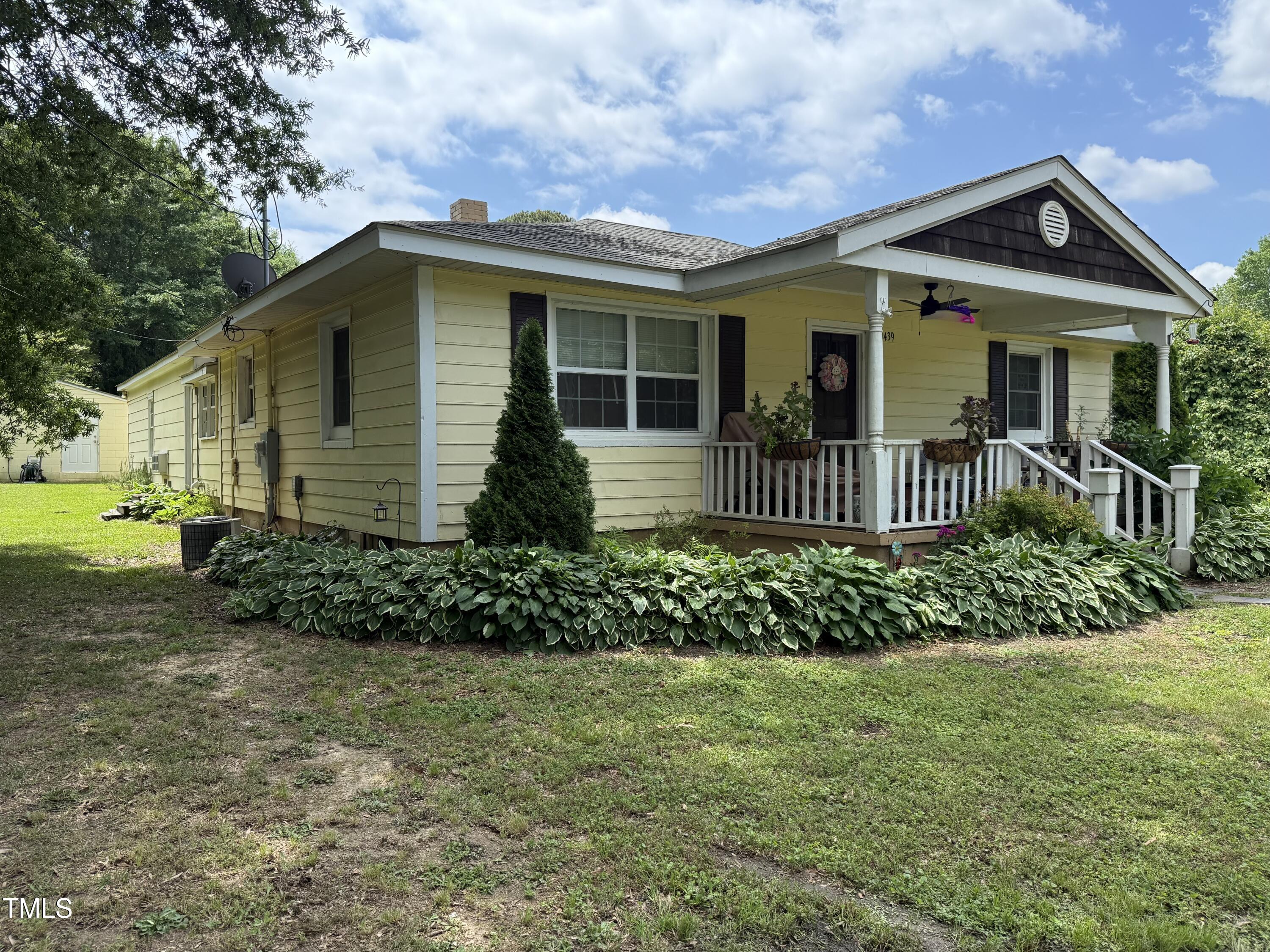 9439 Clayton Boulevard