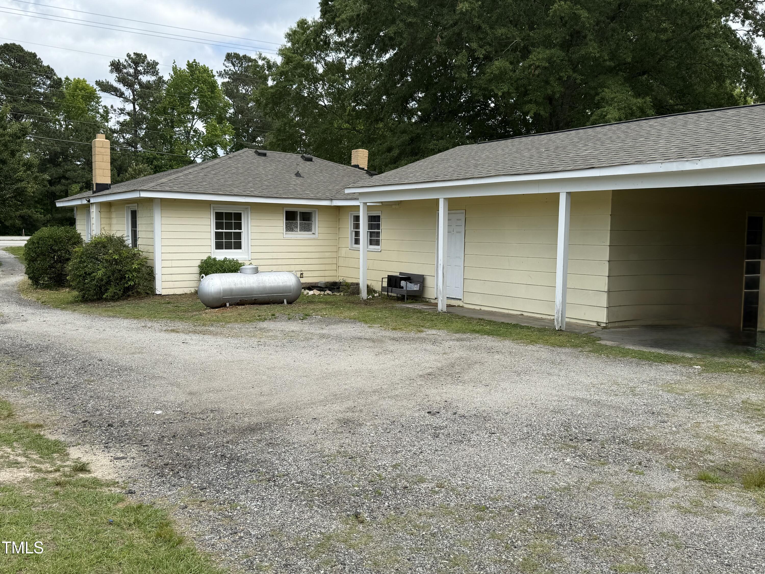 9439 Clayton Boulevard