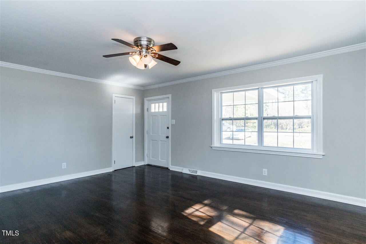 9439 Clayton Boulevard